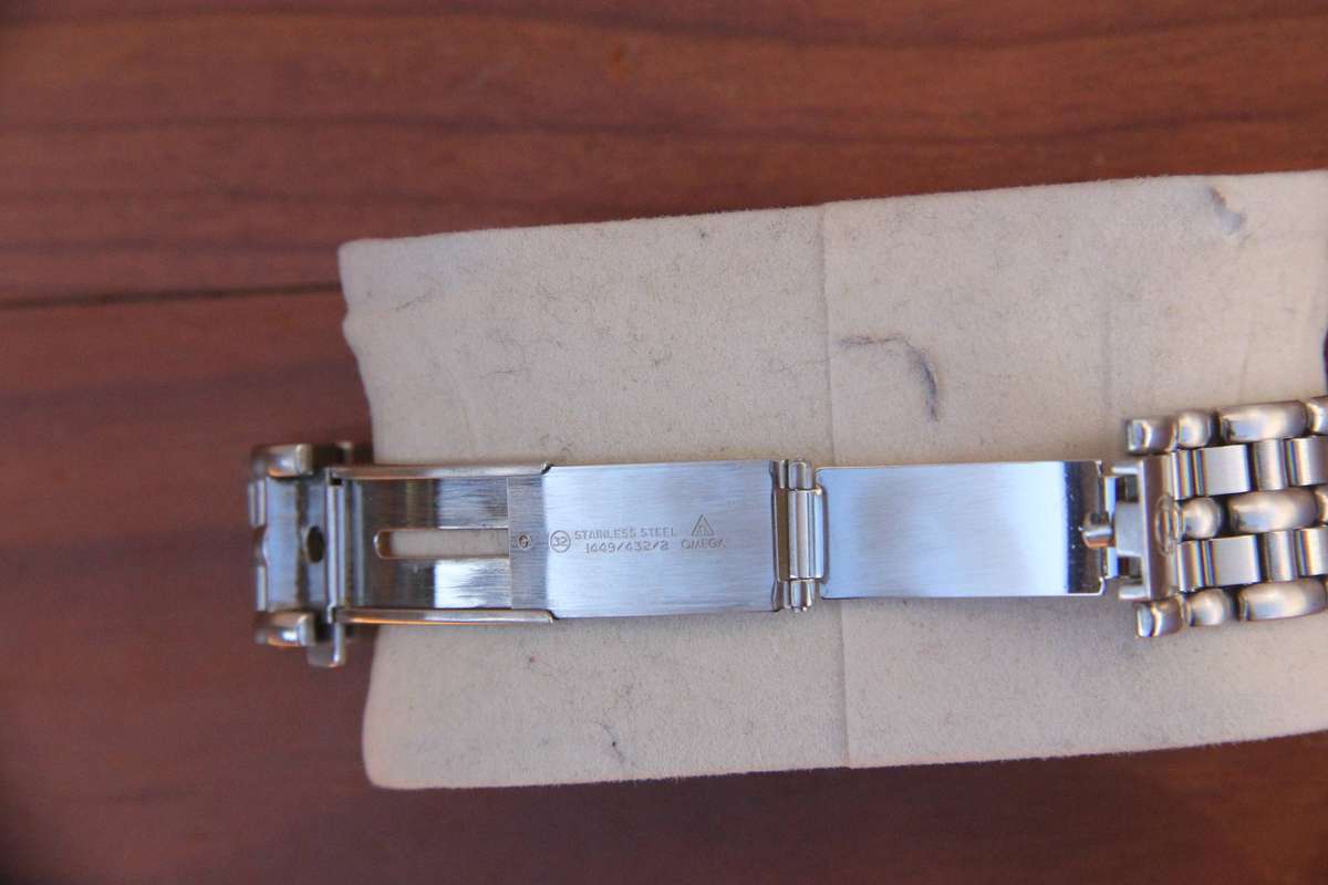 RARE OMEGA DEVILLE QUARTZ 'SYMBOL' WATCH - STAINLESS STEEL & 18K GOLD BEZEL