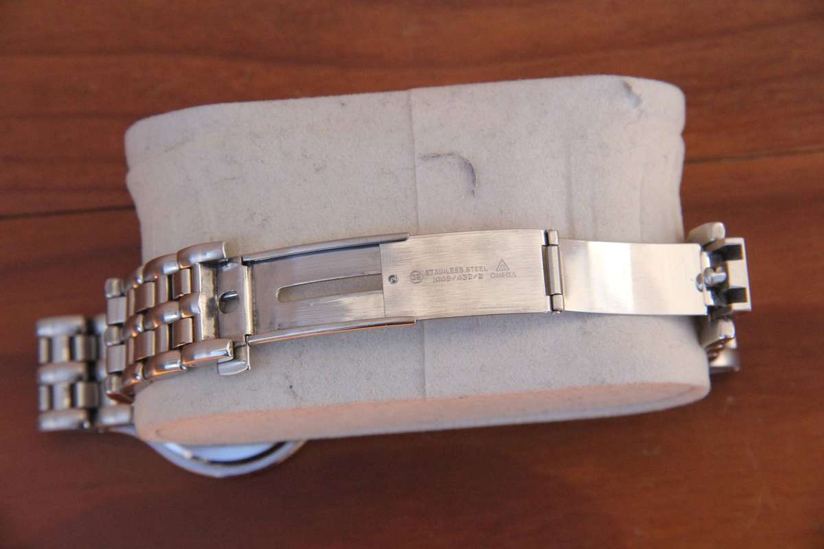 RARE OMEGA DEVILLE QUARTZ 'SYMBOL' WATCH - STAINLESS STEEL & 18K GOLD BEZEL