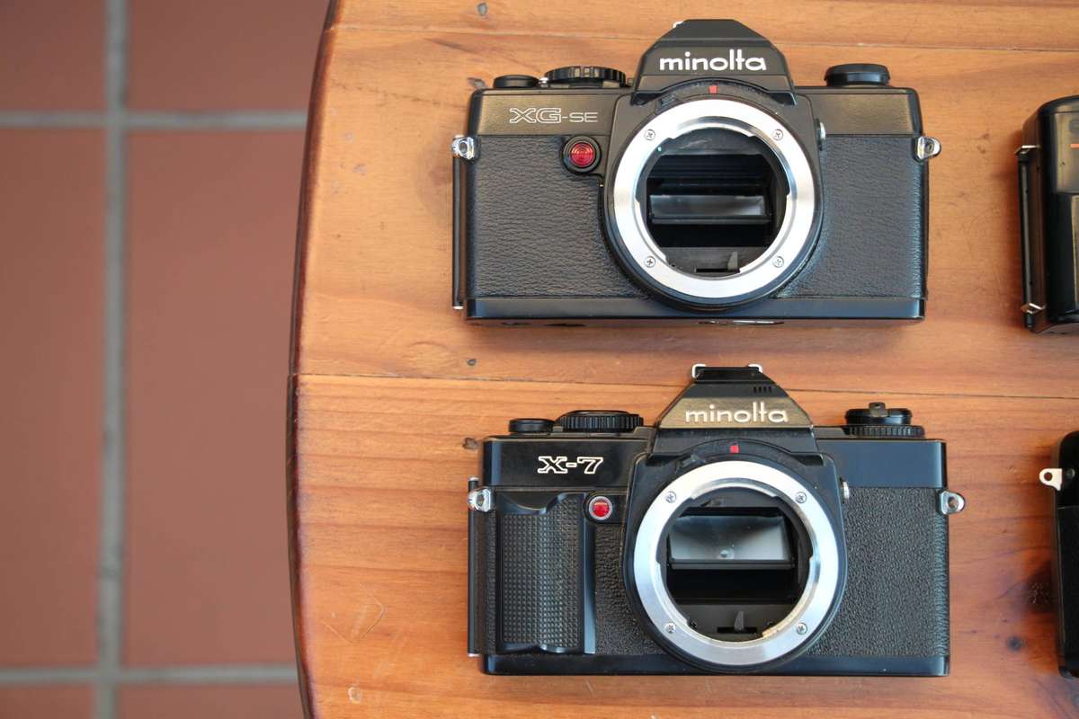 VINTAGE CAMERAS ETC. MINOLTA, YASHICA, CASIO (FOR SPARES OR REPAIR)