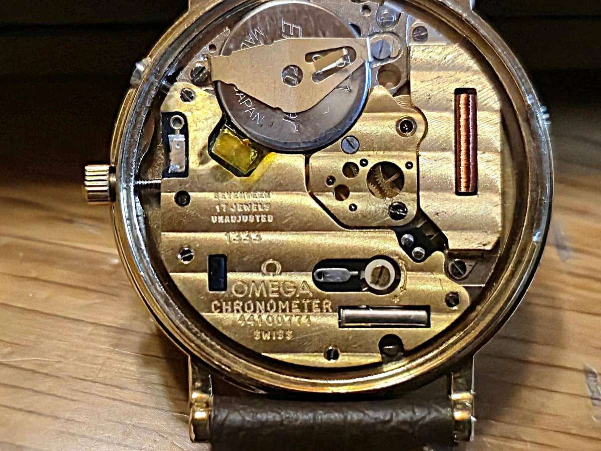 Omega Constellation Chronometer Quartz Date 198.0126 - Rare Dial