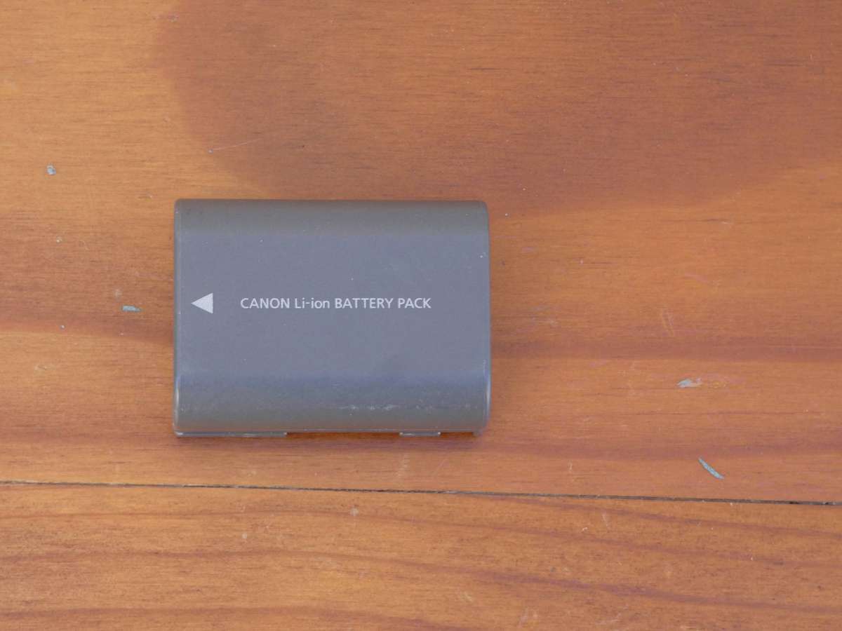 CANON NB-2L BATTERY - UNTESTED