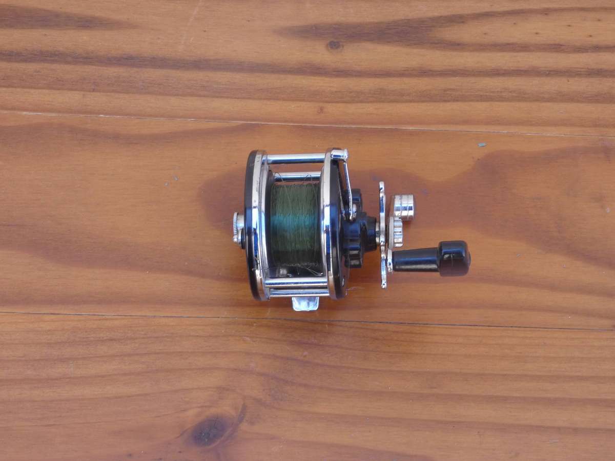 VINTAGE TACA BON NO. 100 FISHING REEL