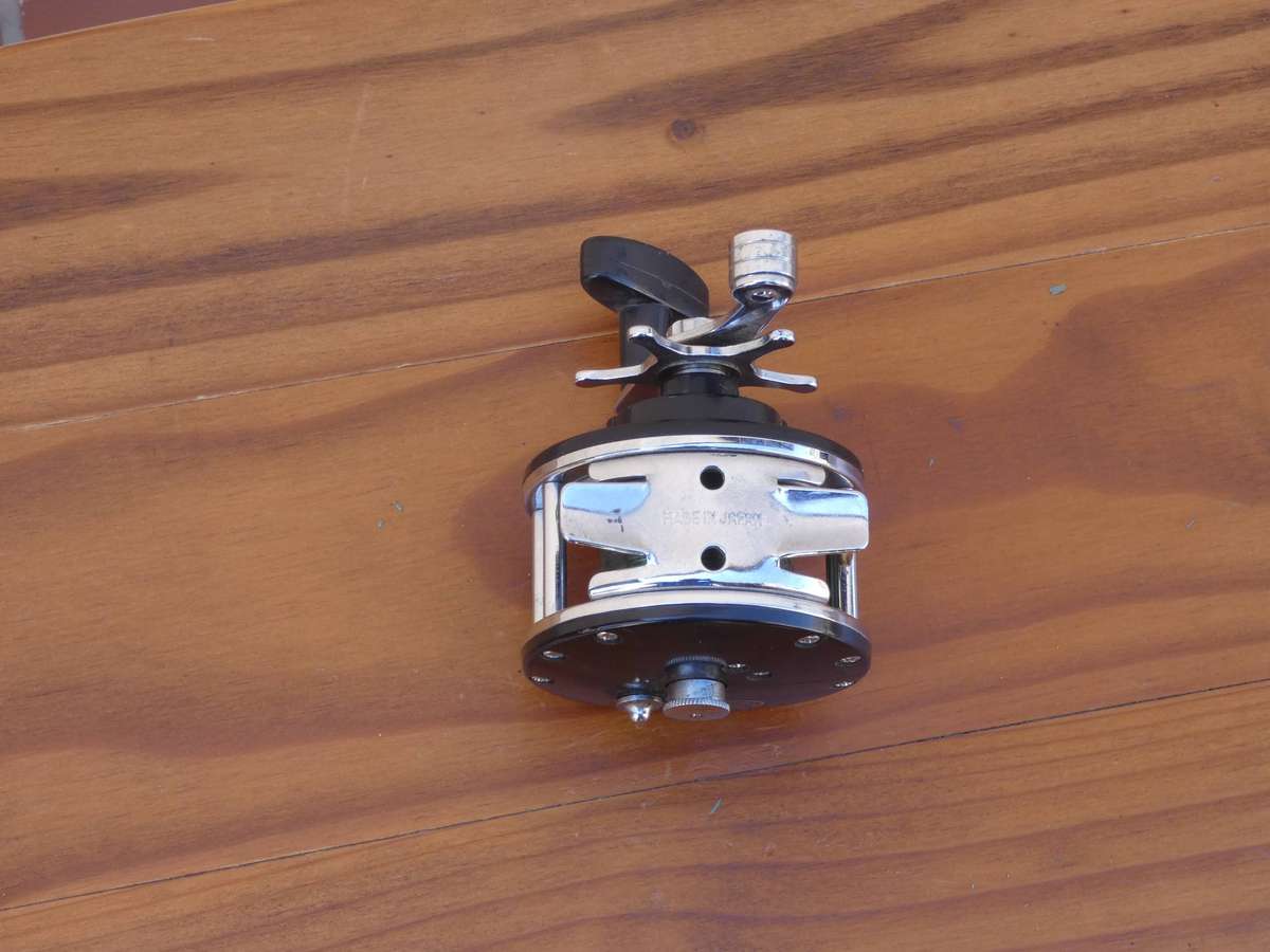 VINTAGE TACA BON NO. 100 FISHING REEL