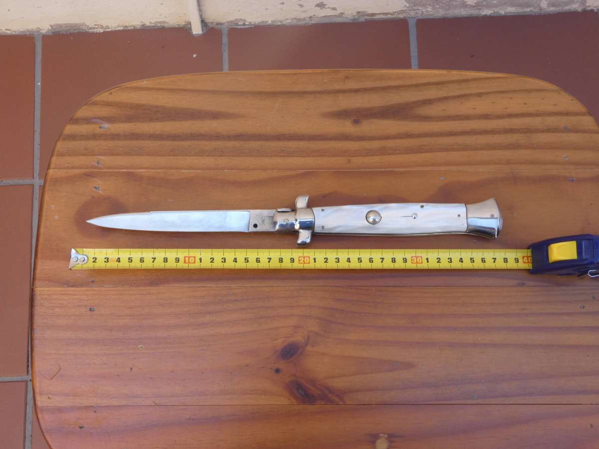 RARE VINTAGE STILETTO FLICK KNIFE WITH MOP HANDLES - LARGE