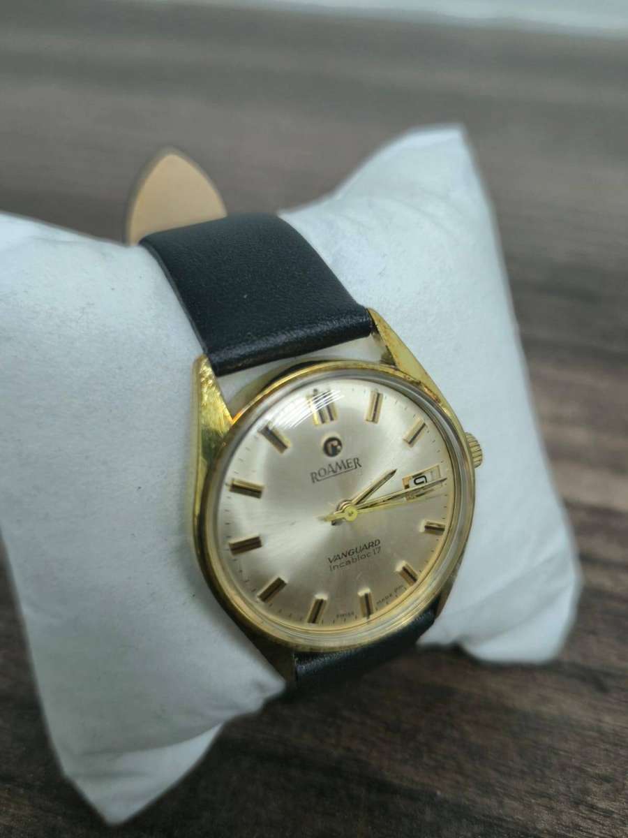 VINTAGE ROAMER VANGUARD WATCH