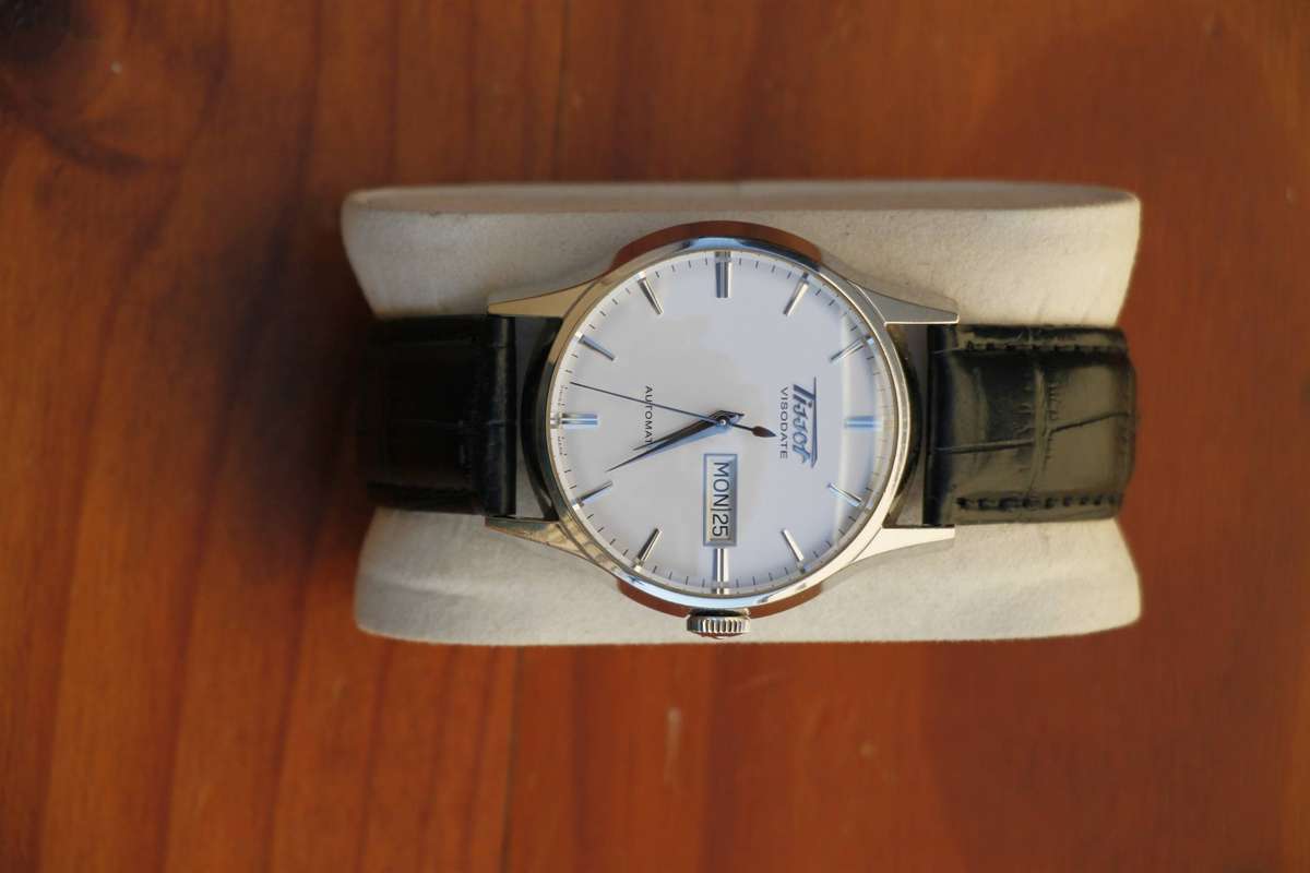 RARE TISSOT VISODATE HERITAGE AUTOMATIC WATCH (T019430 B)