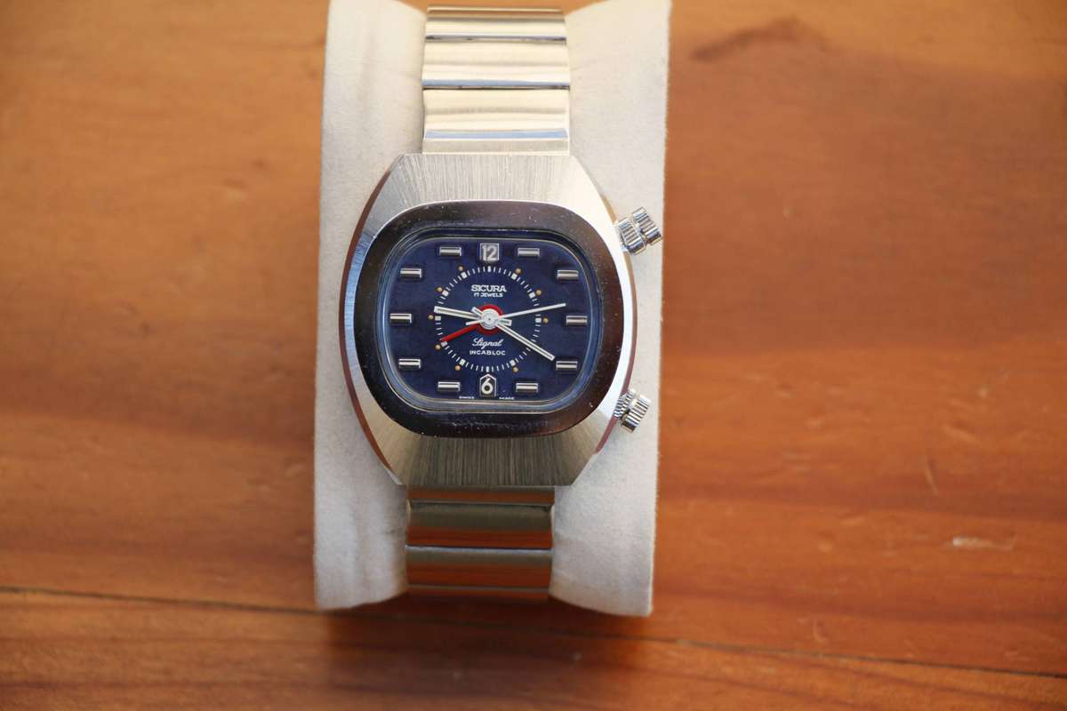 VINTAGE SICURA SIGNAL ALARM WATCH (MECHANICAL MANUAL WIND)