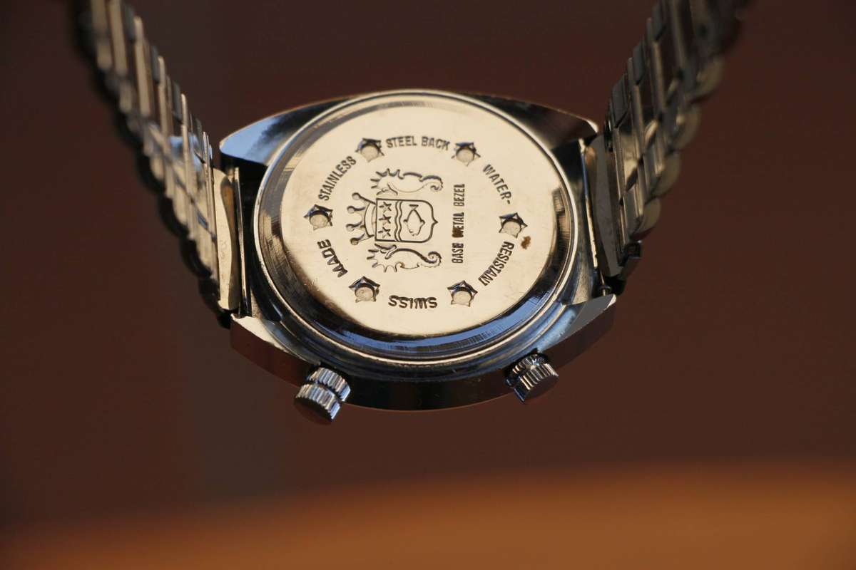 VINTAGE SICURA SIGNAL ALARM WATCH (MECHANICAL MANUAL WIND)