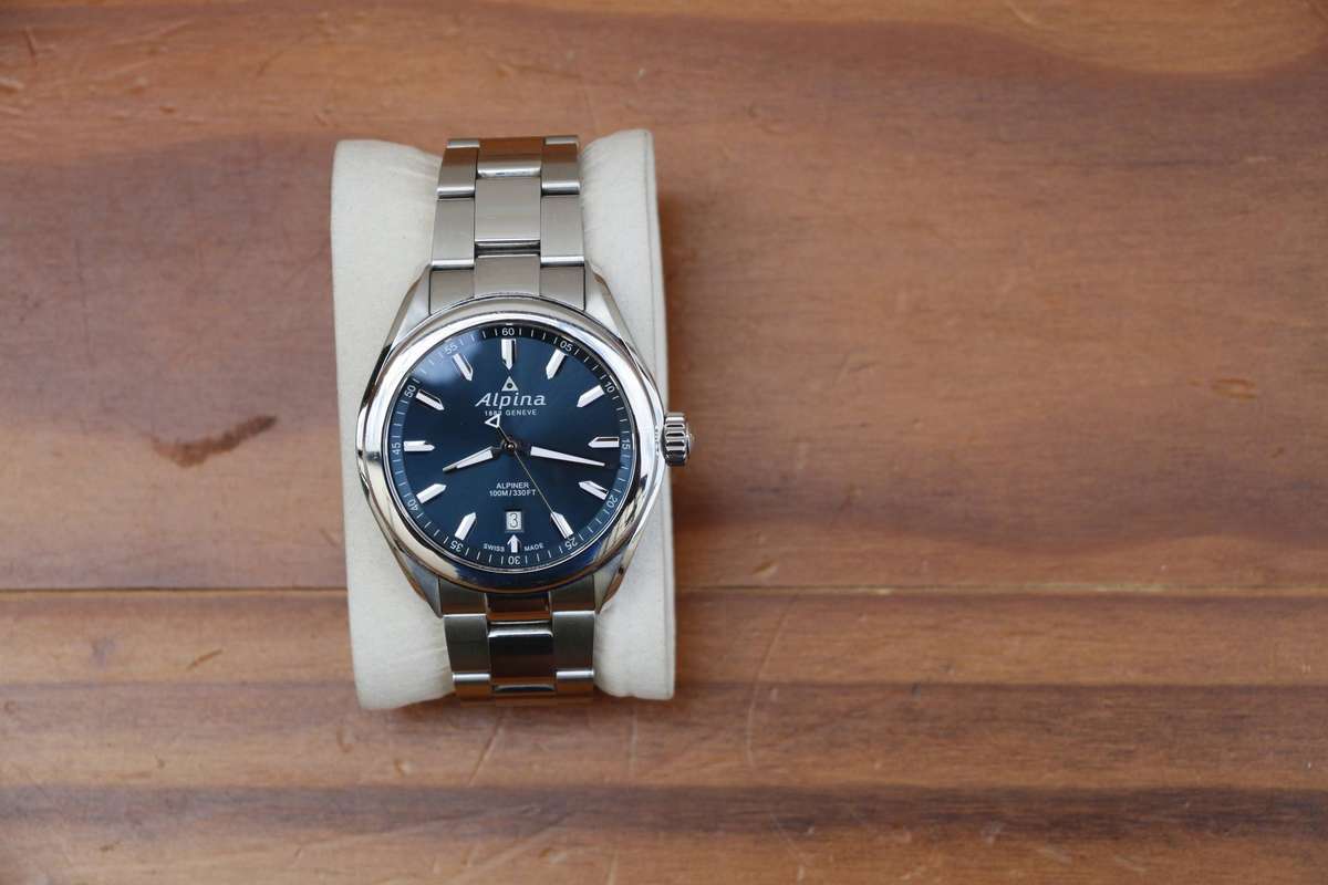 ALPINA ALPINER SWISS WATCH - BLUE DIAL (AL240X4E6)