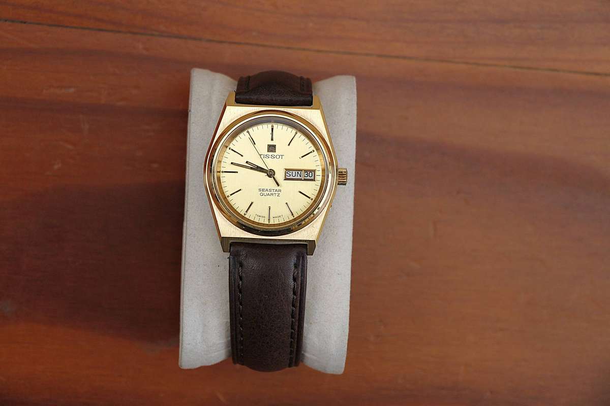 VINTAGE TISSOT SEASTAR QUARTZ