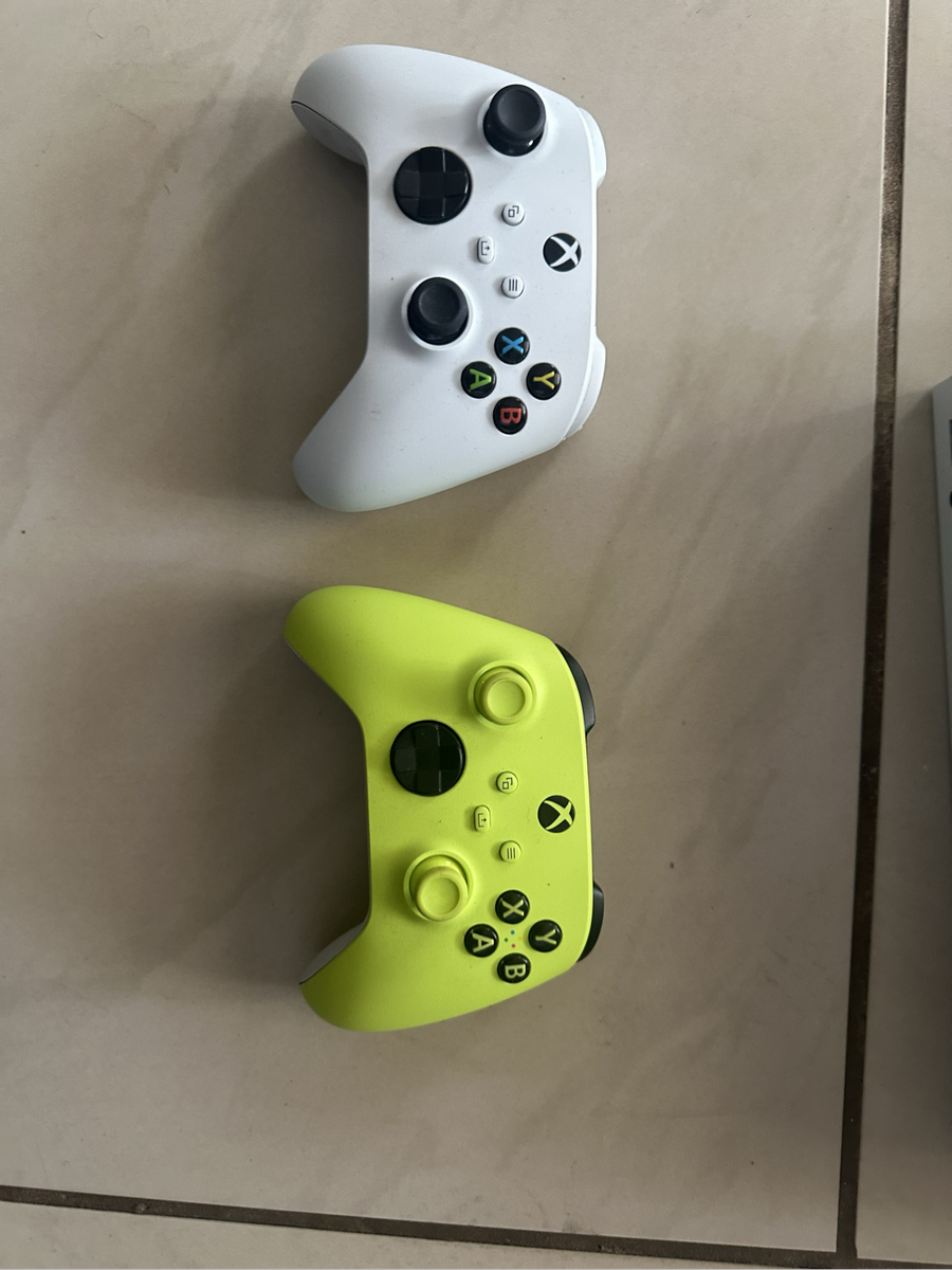 XBOX SERIES S 512 GB  (White)