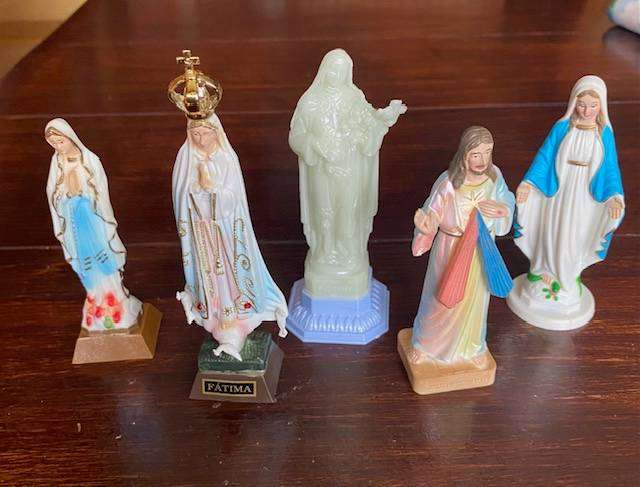 RELIGIOUS VINTAGE STATUE LOT