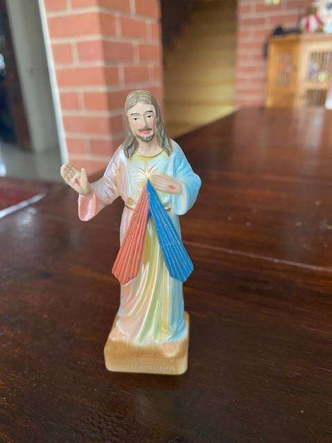 RELIGIOUS VINTAGE STATUE LOT