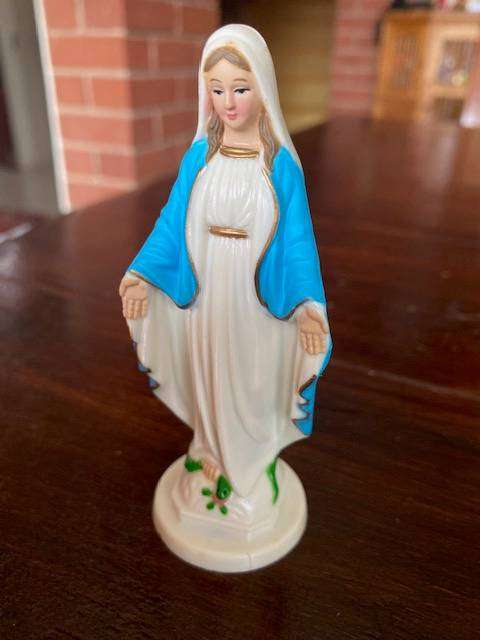 RELIGIOUS VINTAGE STATUE LOT