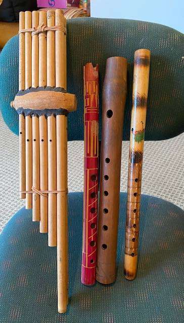 LOT OF FOUR VINTAGE FLUTES