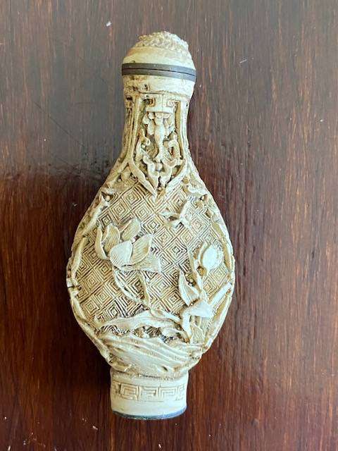 VINTAGE CHINESE SNUFF /PERFUME BOTTLES