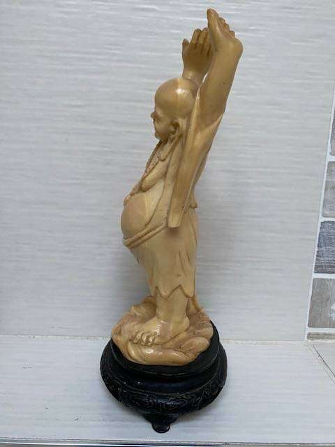 VINTAGE BUDDHA STATUE