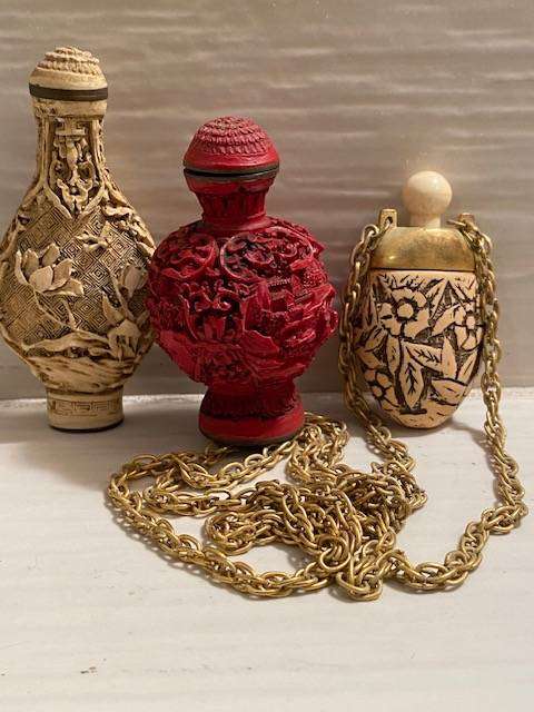 VINTAGE CHINESE SNUFF /PERFUME BOTTLES