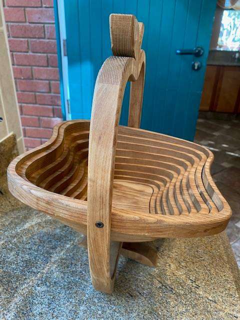 VINTAGE WOODEN APPLE SHAPE FRUIT BASKET