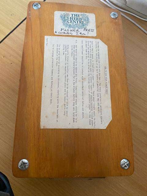 VINTAGE WOODEN FLOWER PRESS