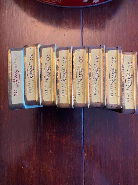 EIGHT MILLS SPECIAL CIGARETTE TINS
