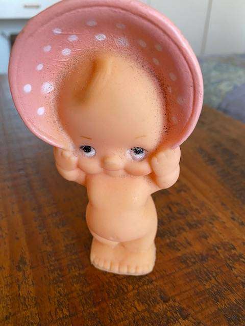 VIBTAE RUBBER TOY LOT