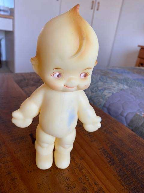 VIBTAE RUBBER TOY LOT