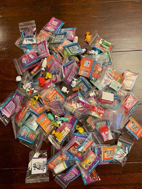 BIG PILE OF CHECKERS MINIS