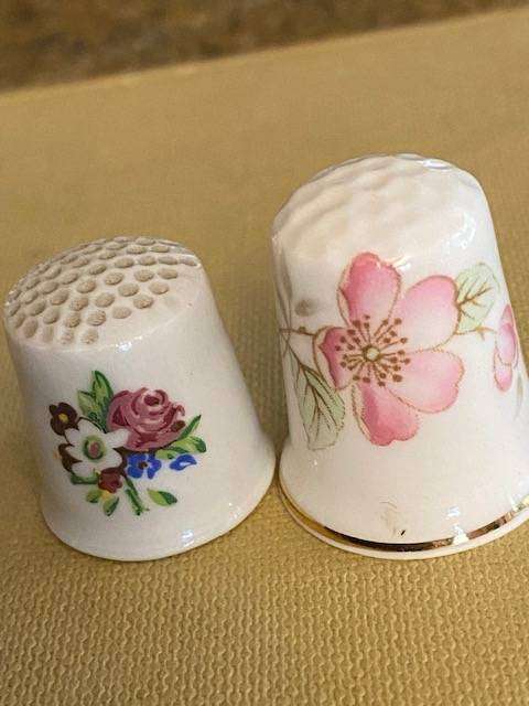 SIX BEAUTIFUL VINTAGE THIMBLES