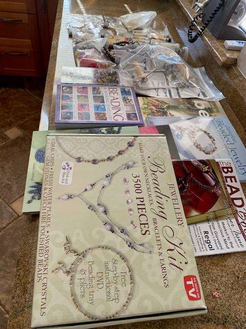 WOW BEADING JEWELLERY MAKING LOT