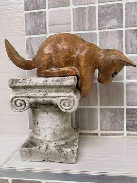 CAT LOVERS - TWO WOODEN SHELF SITTING CATS