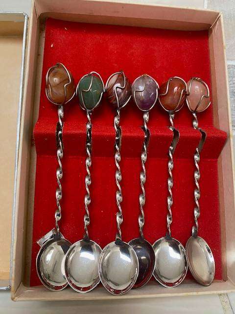 VINTAGE SET OF SIX TEASPOONS WITH SEMI PRECIOUS STONES