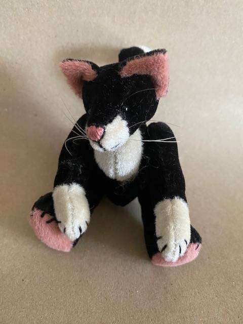 SMALL ARTIST SYLVESTER CAT