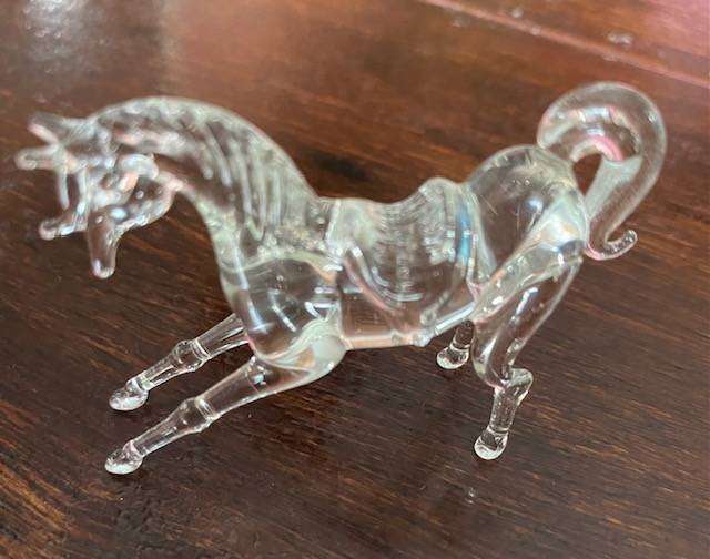 VINTAGE SET OF FOUR MINIATURE GLASS HORSES
