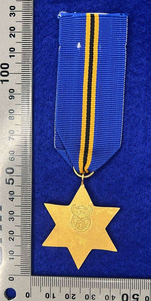 SANDF iPhrothiya yeGolide (Golden Protea) Full Size Medal - Variant