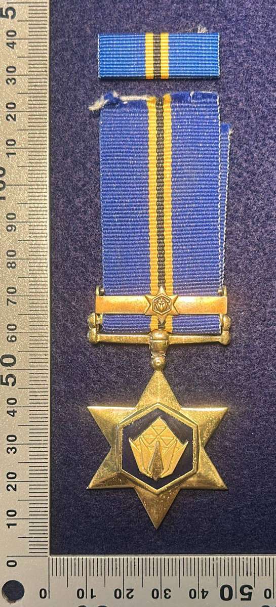 iPhrothiya yeGolide - Golden Protea Military Decoration for Merit (PG) - Full-size with Bar