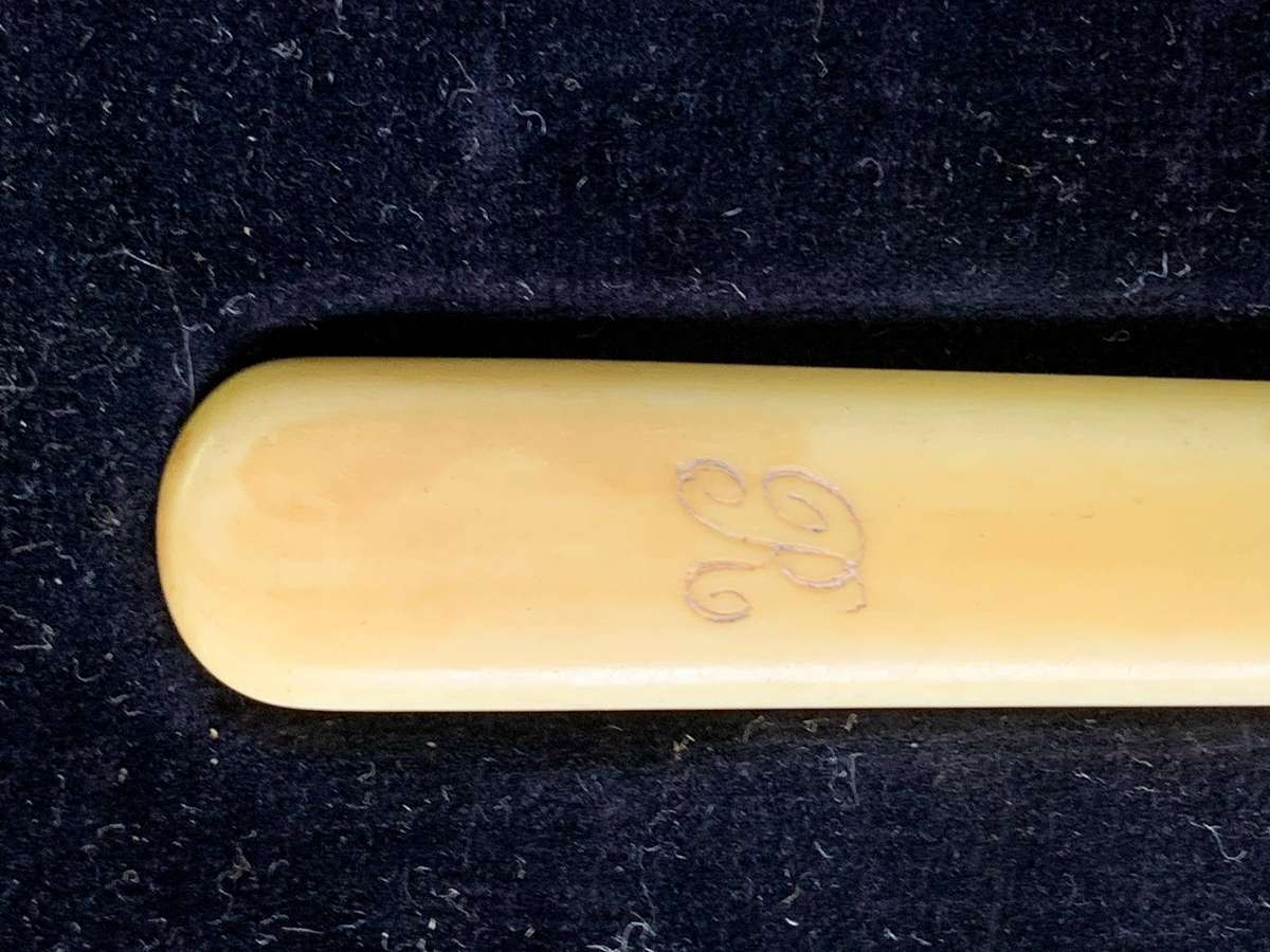 Hallmarked Silver Knife and Fork Set ( no spoon) - approx. 36g h/silver