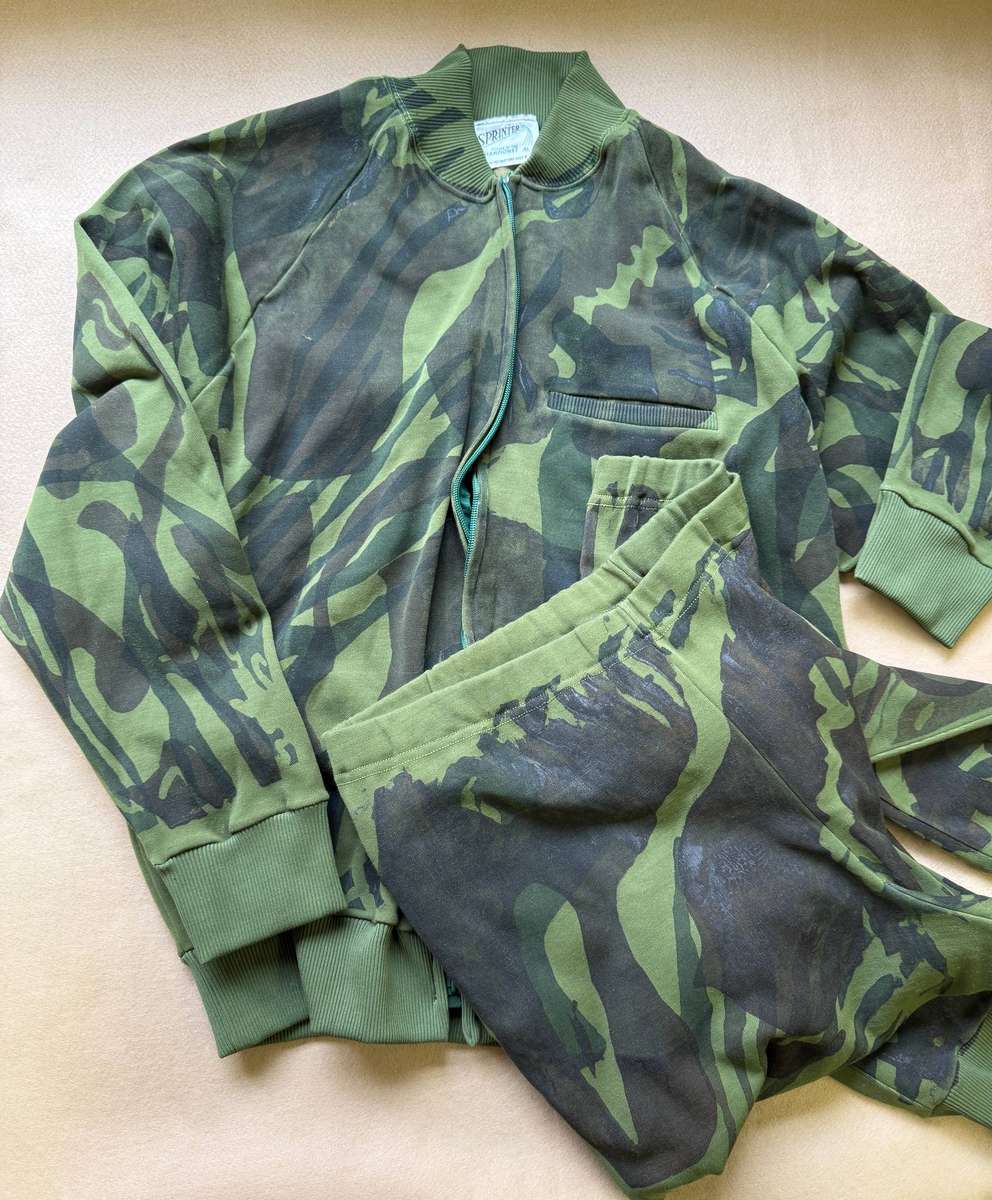 Rhodesian Camo Tracksuit - Top and Pants, Made by Sprinter - XL (Appears Variation Camo)