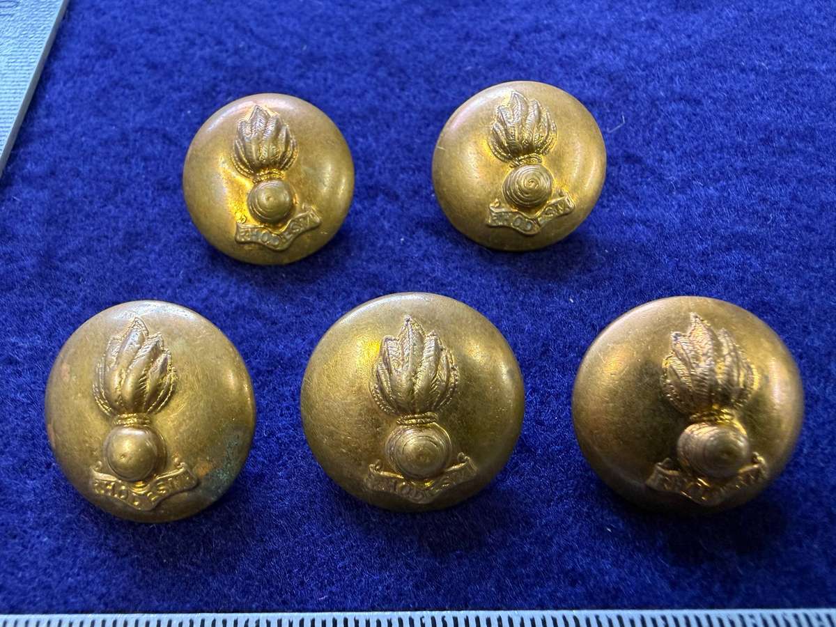 Rhodesian Buttons - Rhodesian Engineers - Metal Art, Pretoria (5 Buttons)