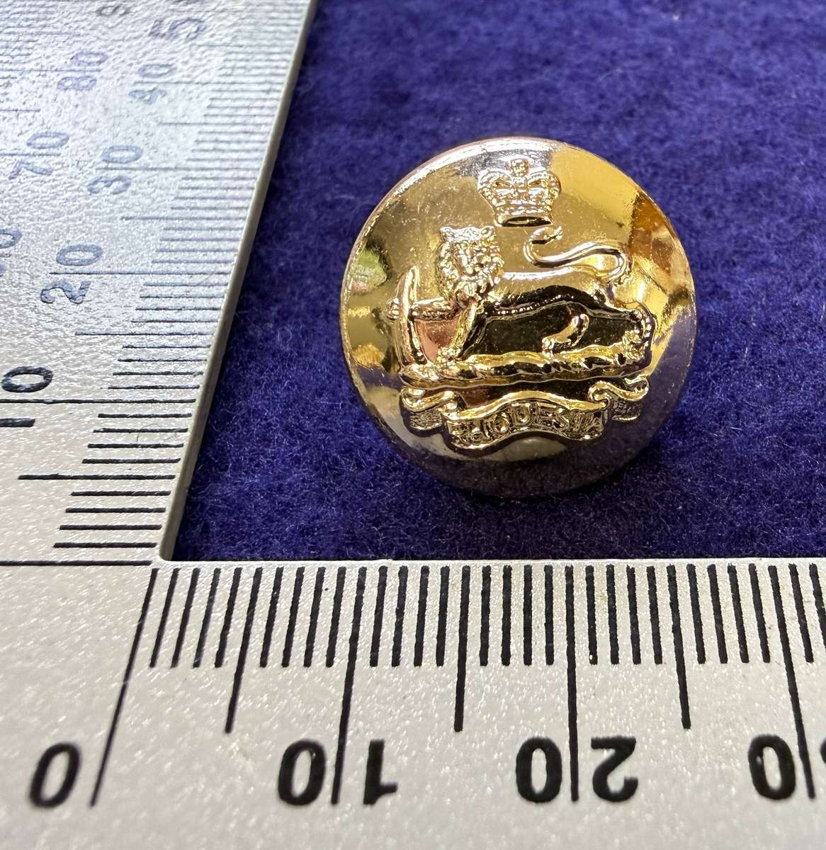 Rhodesian Buttons - General Army - QC - FIRMIN, London (1 Button)