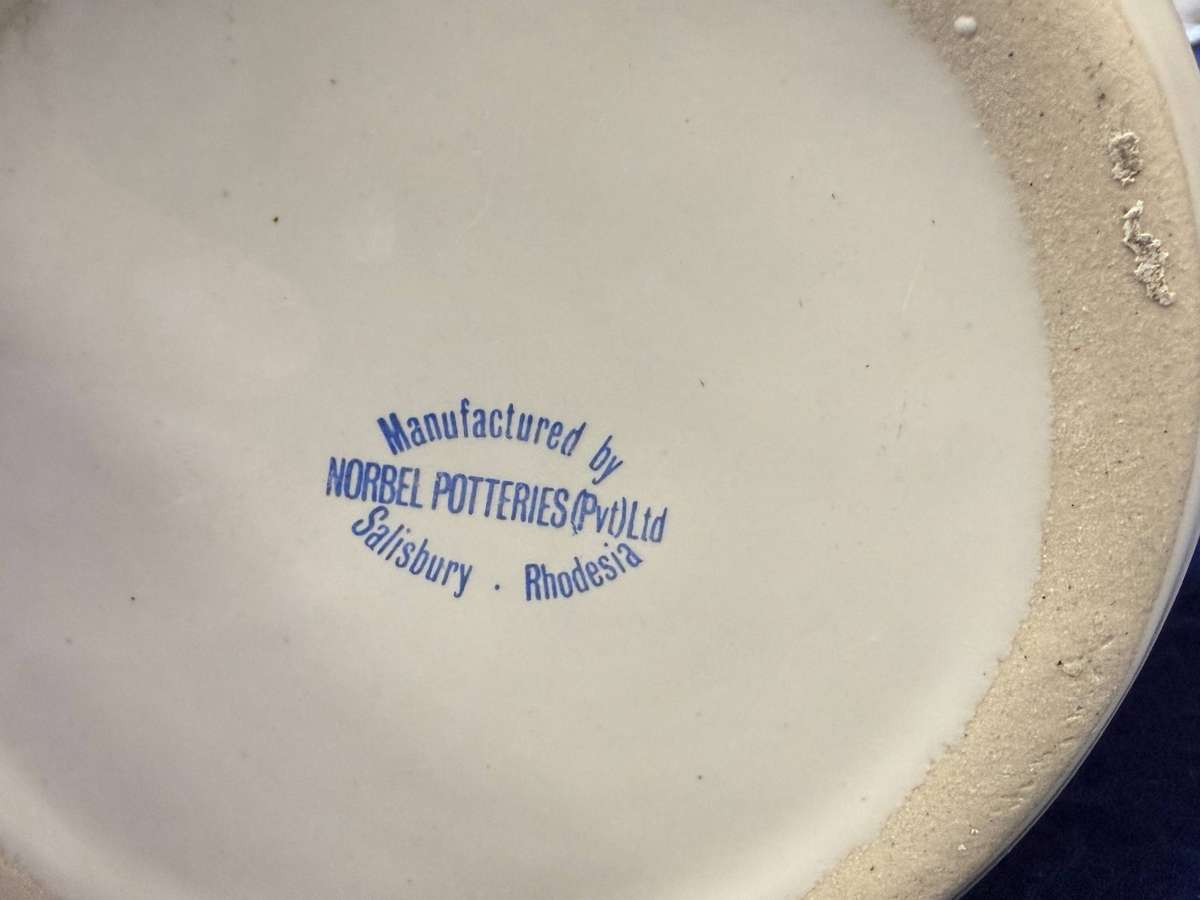 Rhodesian Mugs - INTAF - DIA 17 September 1977