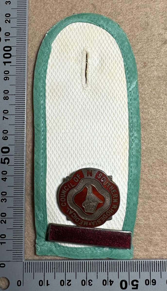 Rhodesia NURSING -EPPAULETTE WITH RED BAR SOUTHERN RHODESIA MED COUNCIL