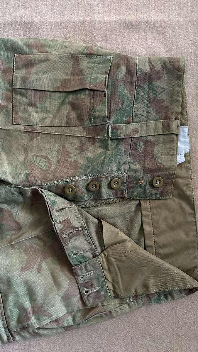 SAP CAMO TROUSERS - 36CM WAIST (CONDITION AS PER PICTURES)