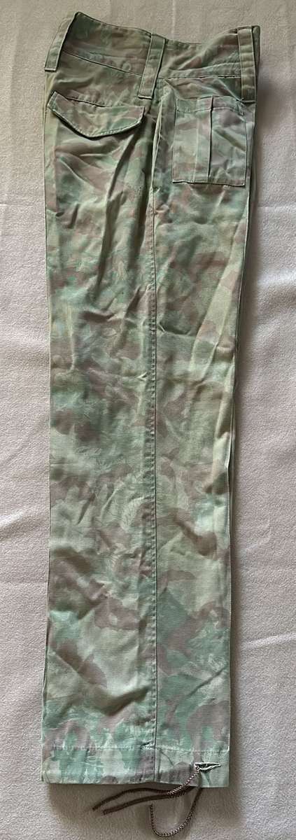 SAP CAMO TROUSERS - 36CM WAIST (CONDITION AS PER PICTURES)