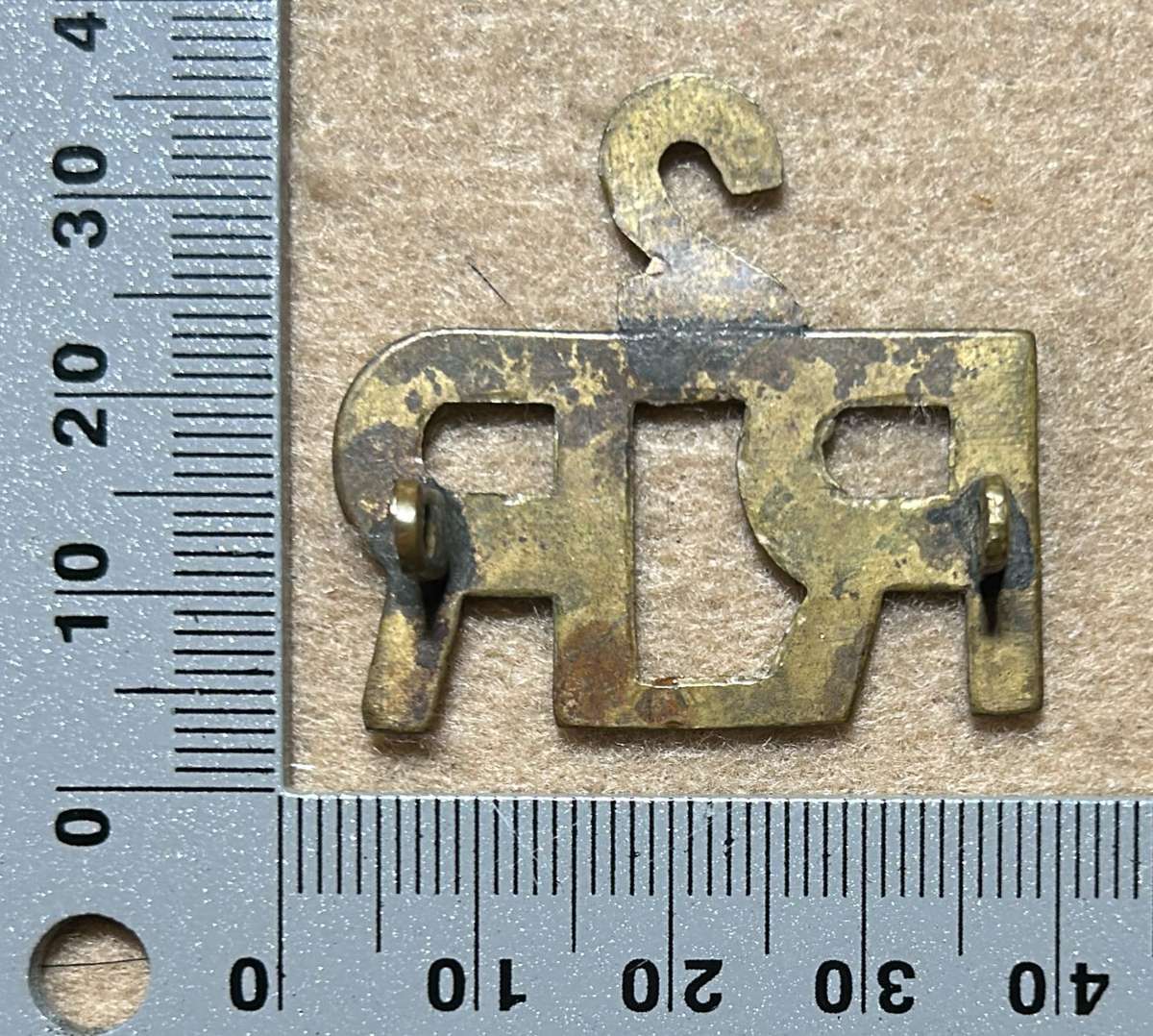 RHODESIA REGIMENT - 2 RHODESIA RR SHOULDER TITLES WW2