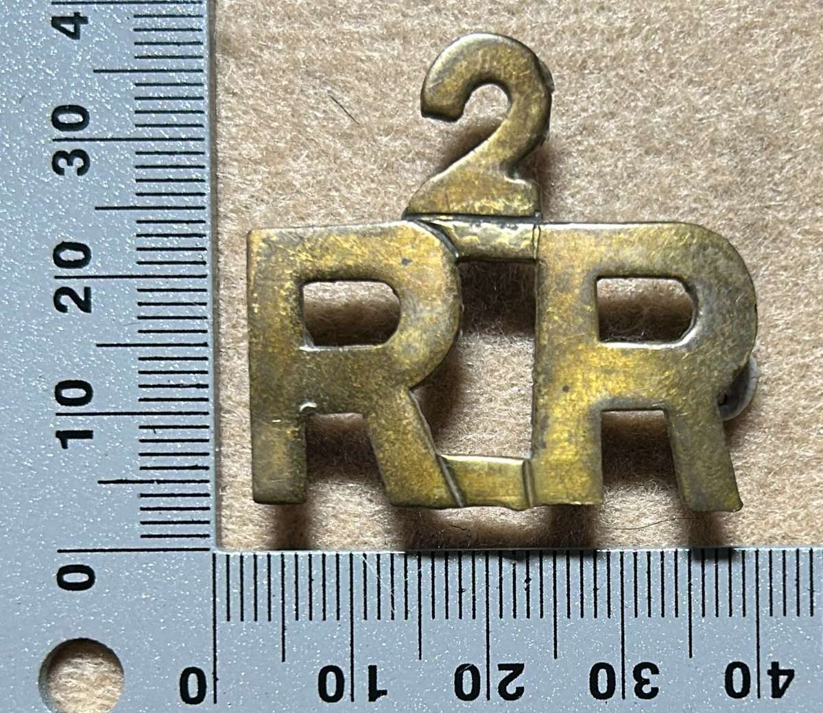 RHODESIA REGIMENT - 2 RHODESIA RR SHOULDER TITLES WW2