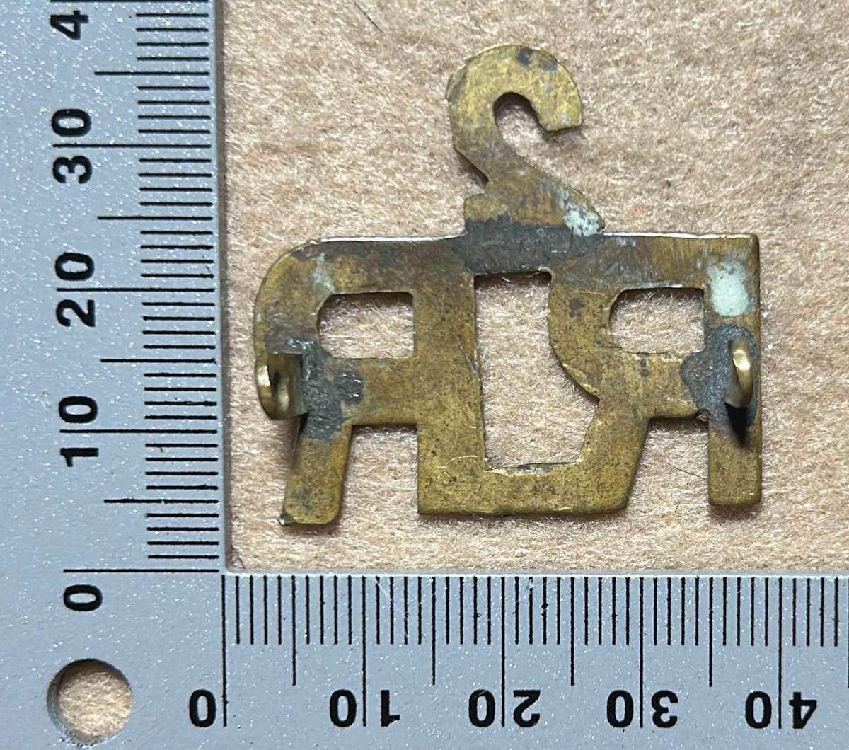 RHODESIA REGIMENT - 2 RHODESIA RR SHOULDER TITLES WW2