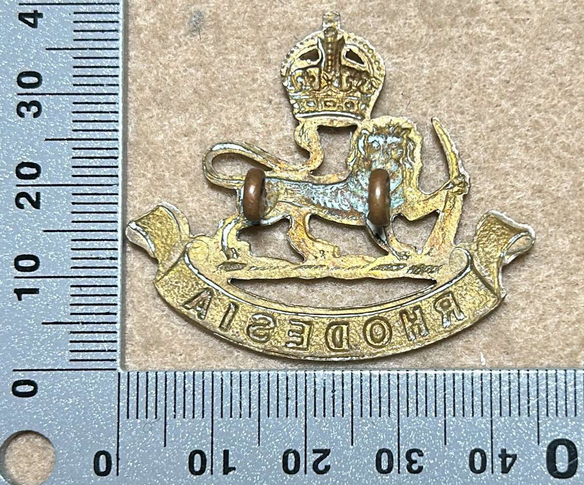 RHODESIA ARMY SERVICES CORPS - KC BADGE 1950-53