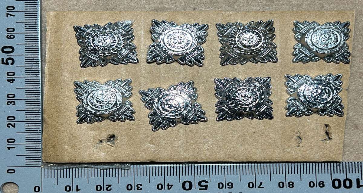 RHODESIA CROWNS AND PIPS - 8 CHROMED PIPS