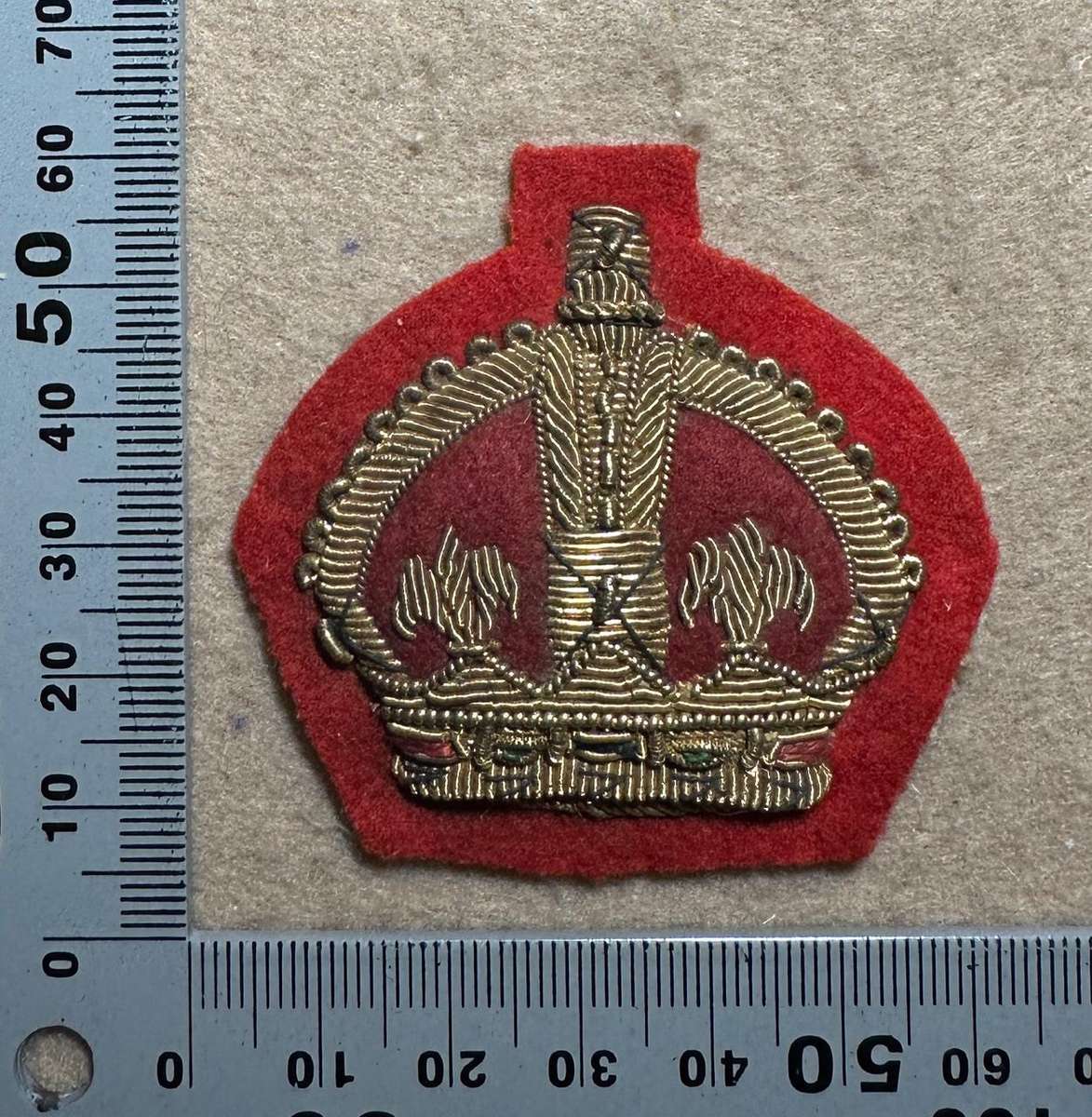 RHODESIA CROWNS AND PIPS - 1 BULLION KC